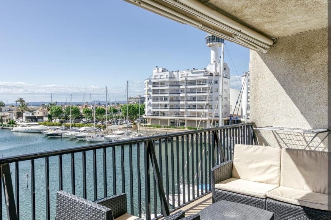 Apartamento Con Vistas A Mar Y Canal. Empuriabrava Dış mekan fotoğraf