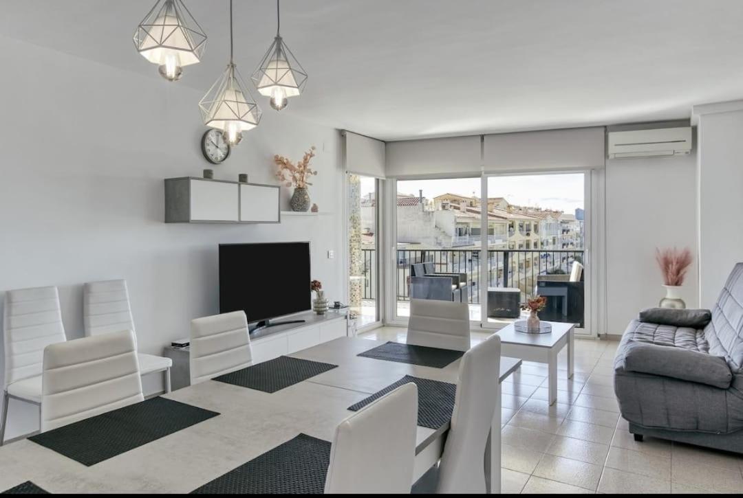 Apartamento Con Vistas A Mar Y Canal. Empuriabrava Dış mekan fotoğraf
